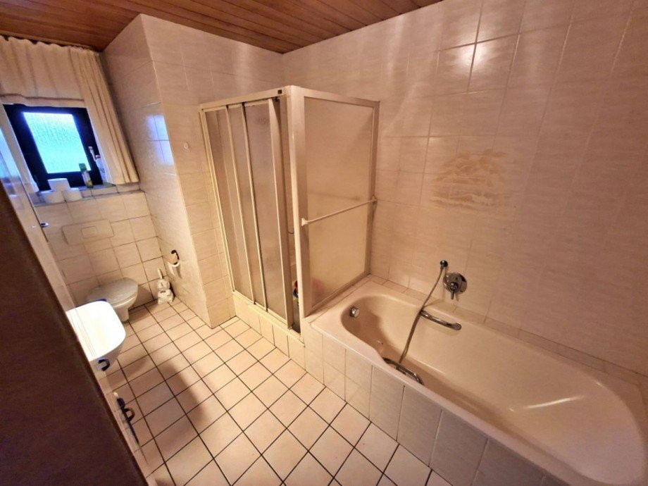 EG Badezimmer Zweifamilienhaus Werther