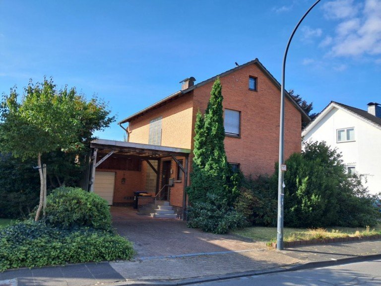 Hausansicht G�tersloh Haus Verkauft! Mach was draus!