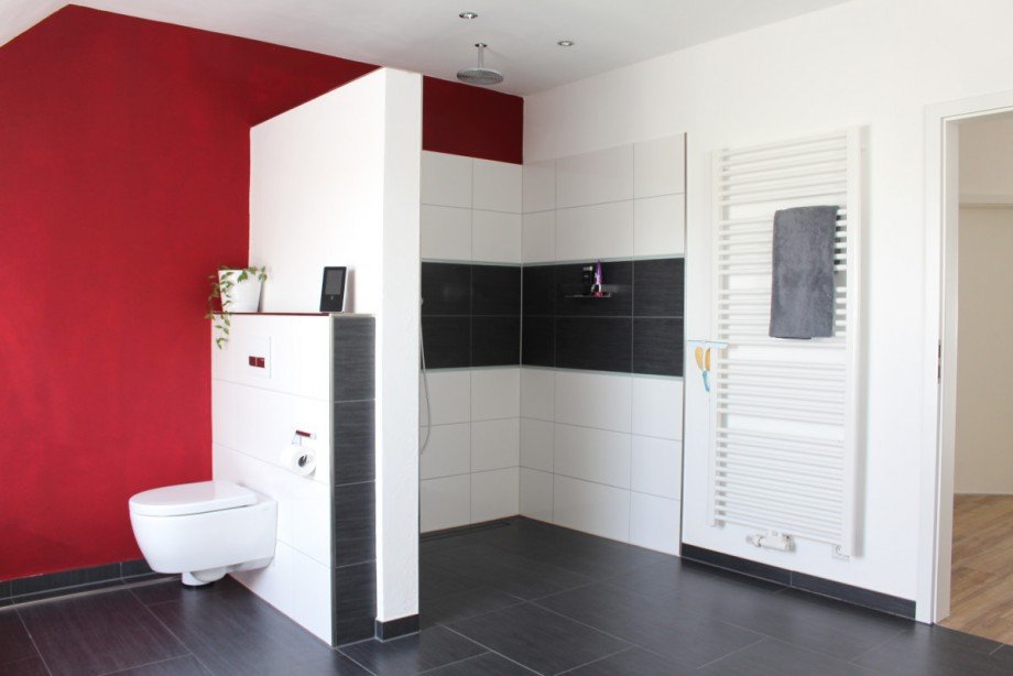 ...mit gro�er Dusche Einfamilienhaus Borgholzhausen