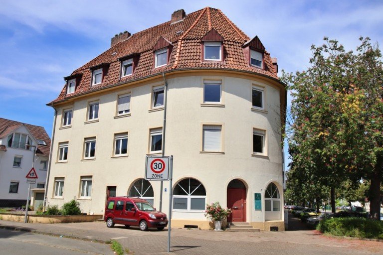 Hausansicht Bielefeld Dachgeschosswohnung Charmante Altbauwohnung mit Balkon im Dachgeschoss!