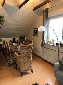Wohnzimmer Gem�tliche 2-Zimmer Dachgeschosswohnung in Bielefeld-Ummeln!