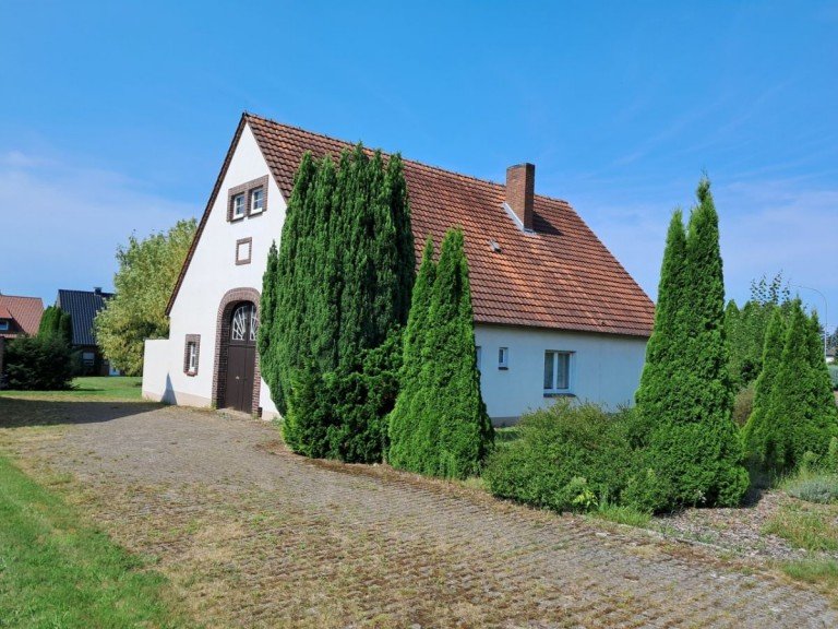 Hausansicht Halle (Westf.) Einfamilienhaus Ein Haus mit viel Potential in Halle (Westf.)!