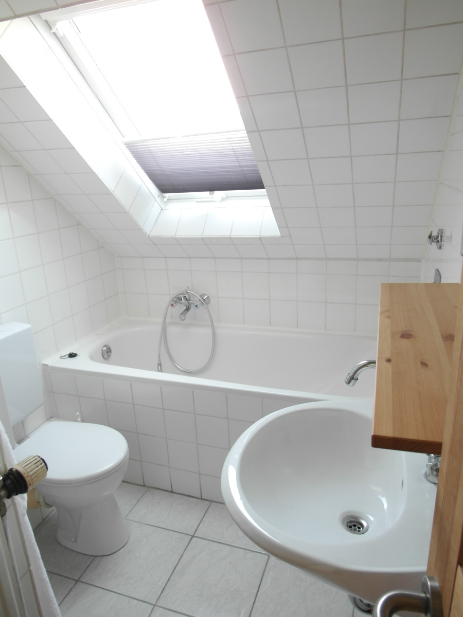 Whg. DG Links Mehrfamilienhaus Bielefeld