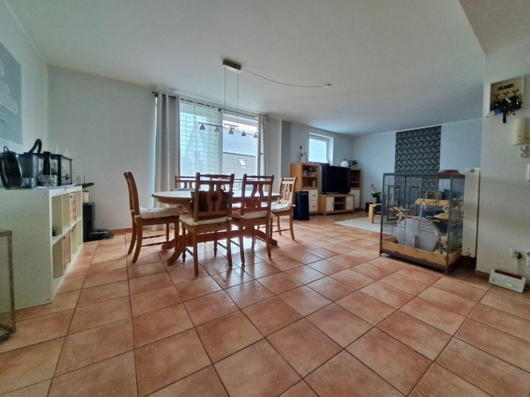 Wohn- und Esszimmer Halle (Westf.) Etagenwohnung Gro�z�gige Wohnung mit Dachterrasse in zentraler Lage!