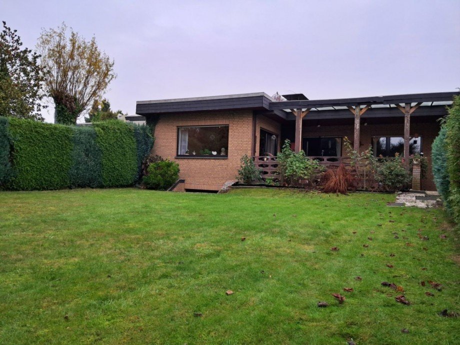 Hausansicht Garten Einfamilienhaus Werther